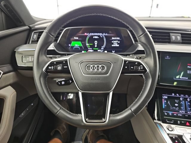 Used 2024 Audi Q8 e-tron Prestige w/ Prestige Package AWD/4WD image 18