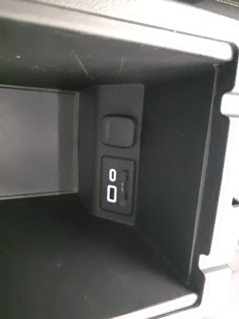 Used 2023 Chevrolet Blazer Premier image 26