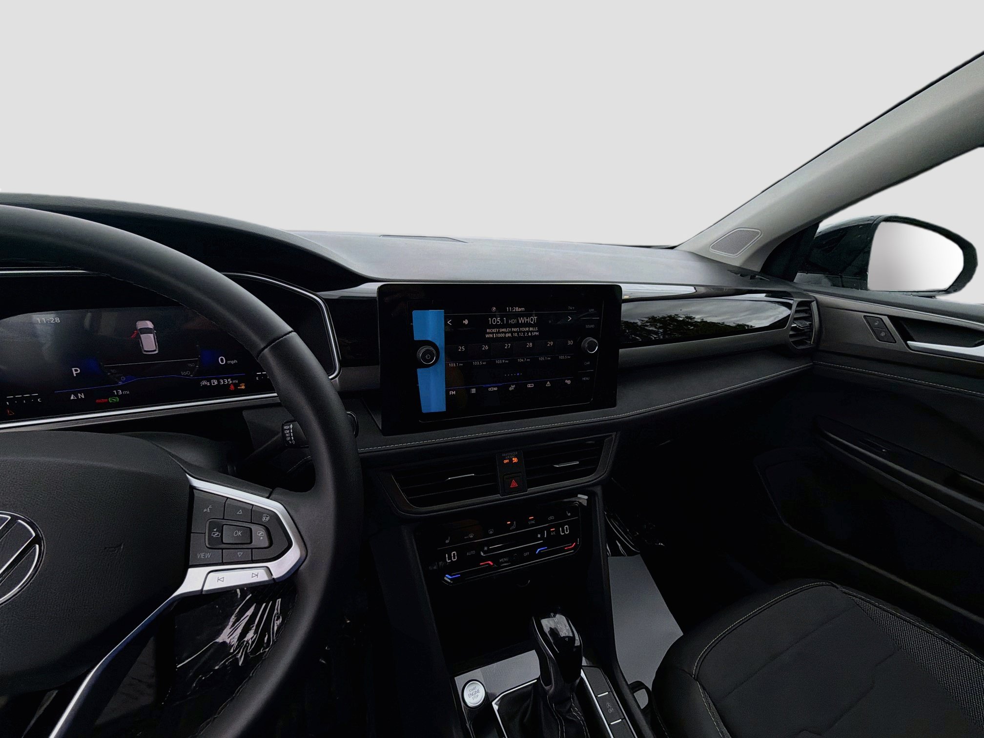 New 2026 Volkswagen Taos SE FWD image 12