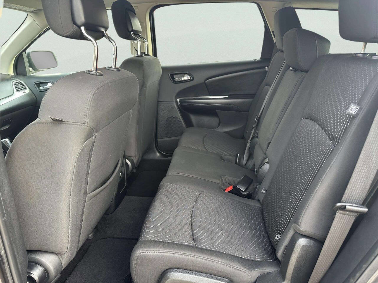 Used 2018 Dodge Journey SXT image 11