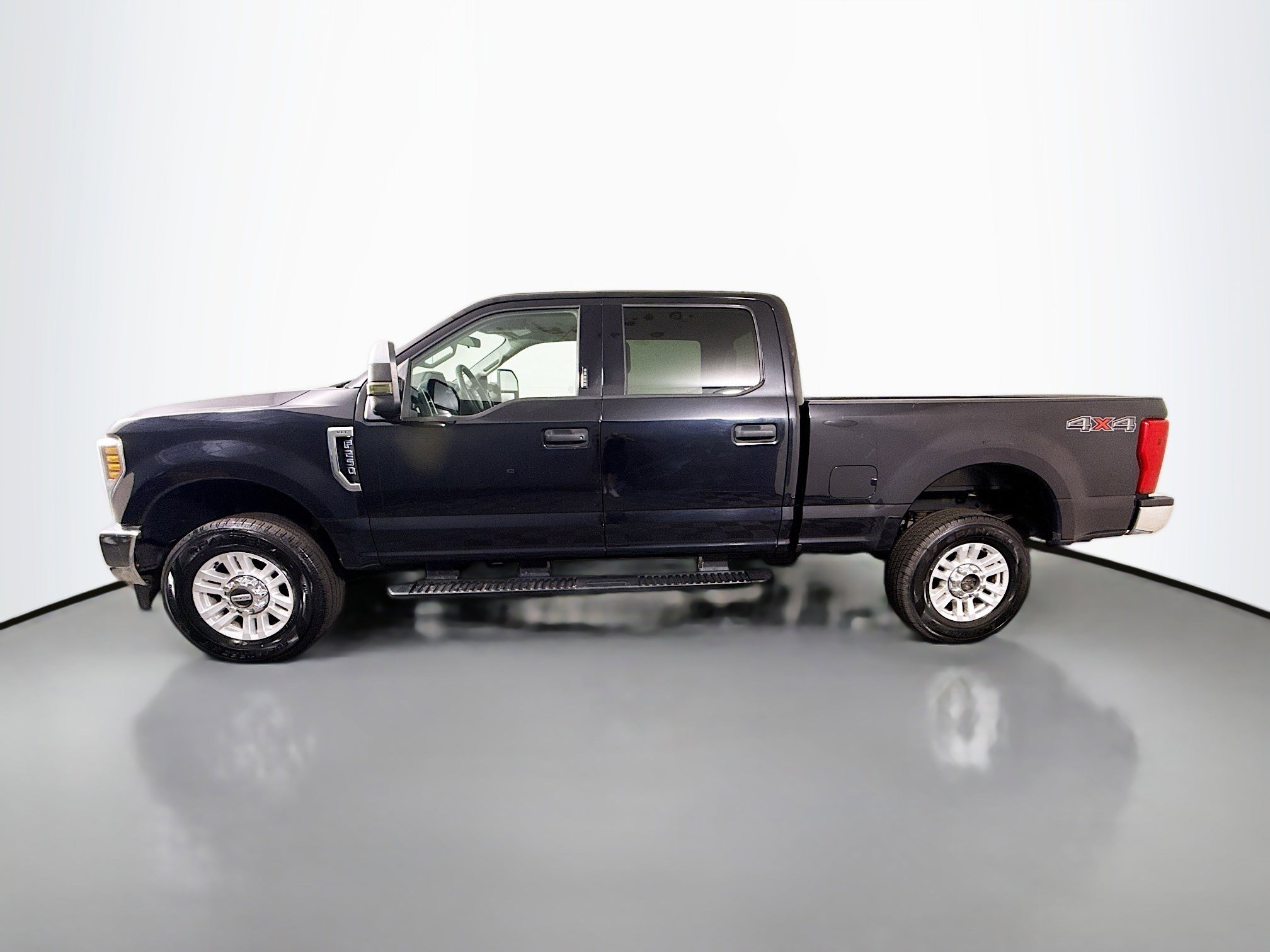 Used 2019 Ford F250 XLT AWD/4WD image 6