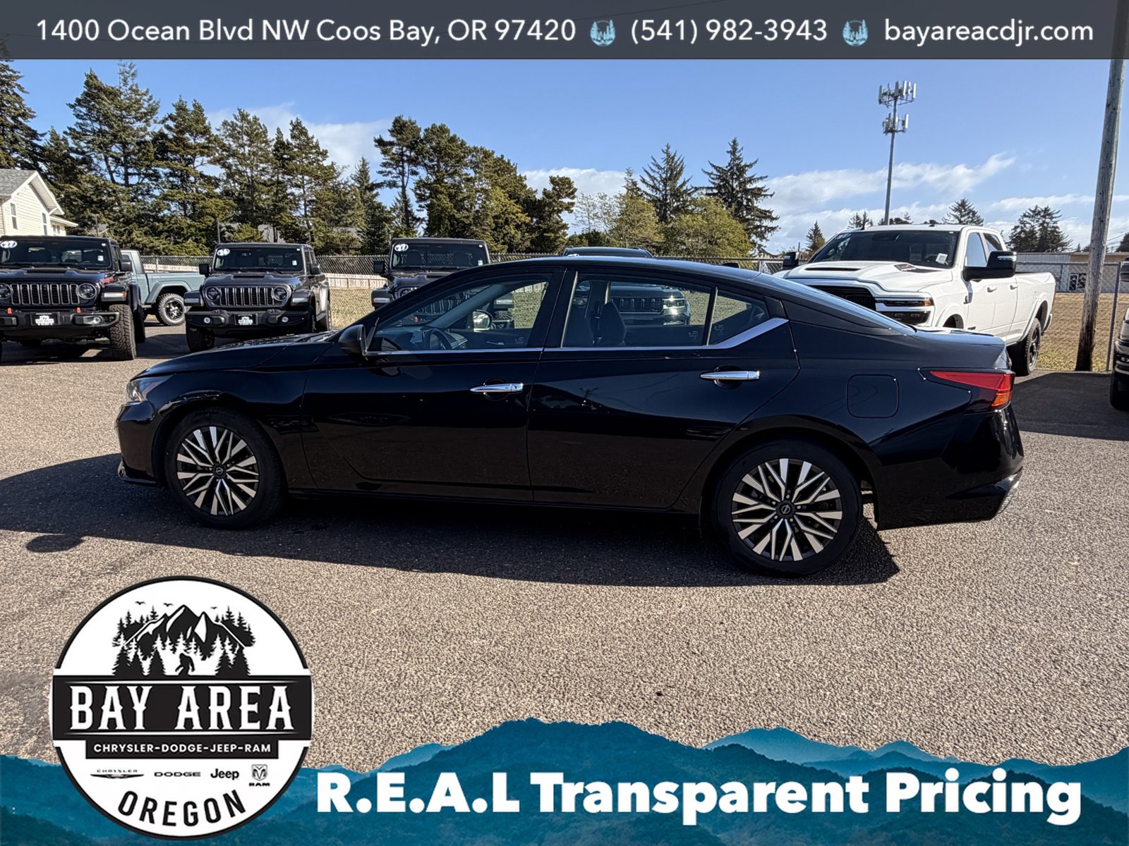 Used 2024 Nissan Altima 2.5 SV FWD image 9