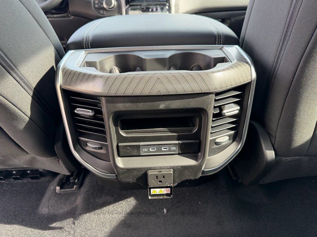 New 2026 RAM 1500 Big Horn AWD/4WD image 30