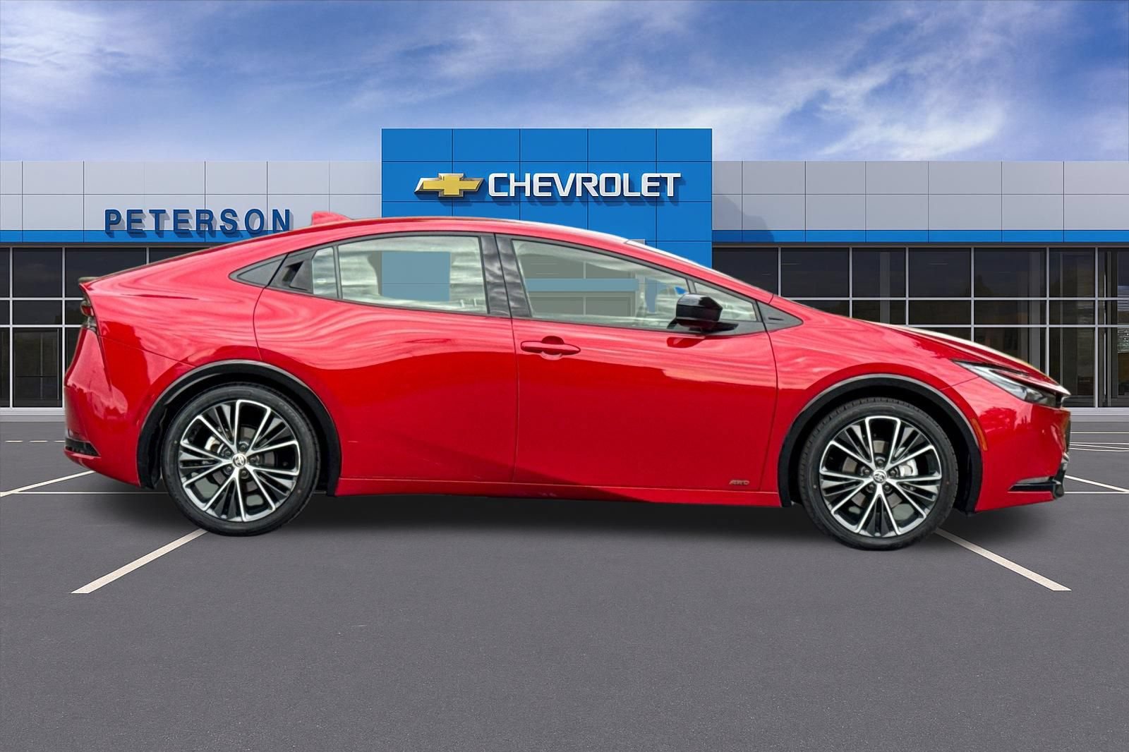 Used 2024 Toyota Prius XLE AWD/4WD image 3