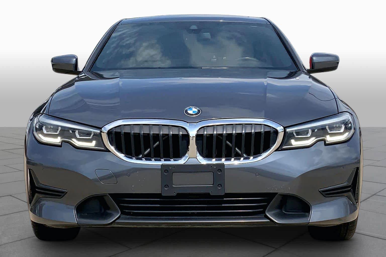 Used 2020 BMW 330i xDrive Sedan w/ Convenience Package AWD/4WD image 4