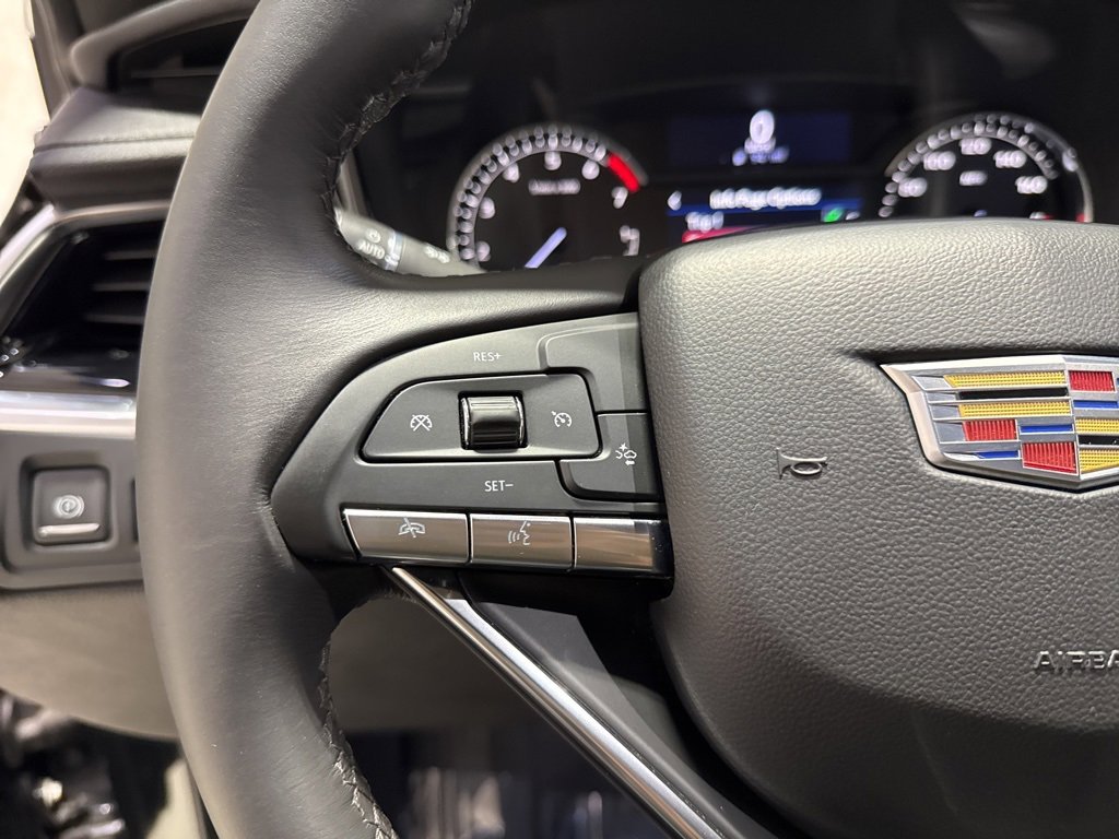 Used 2023 Cadillac XT6 Luxury image 23