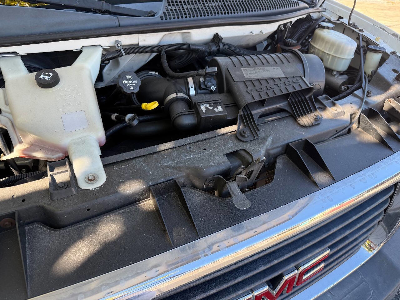 Used 2016 GMC Savana 2500 image 20