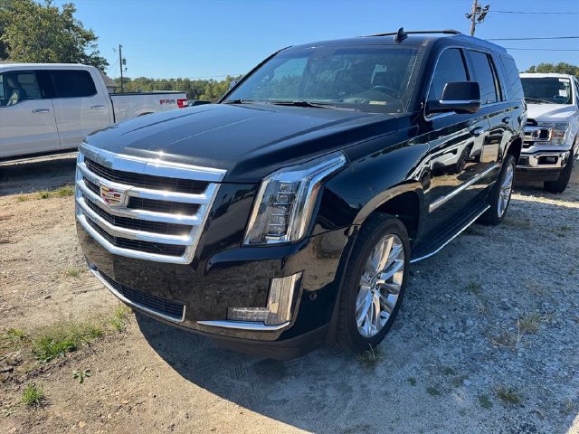 Used 2018 Cadillac Escalade Luxury AWD/4WD image 5