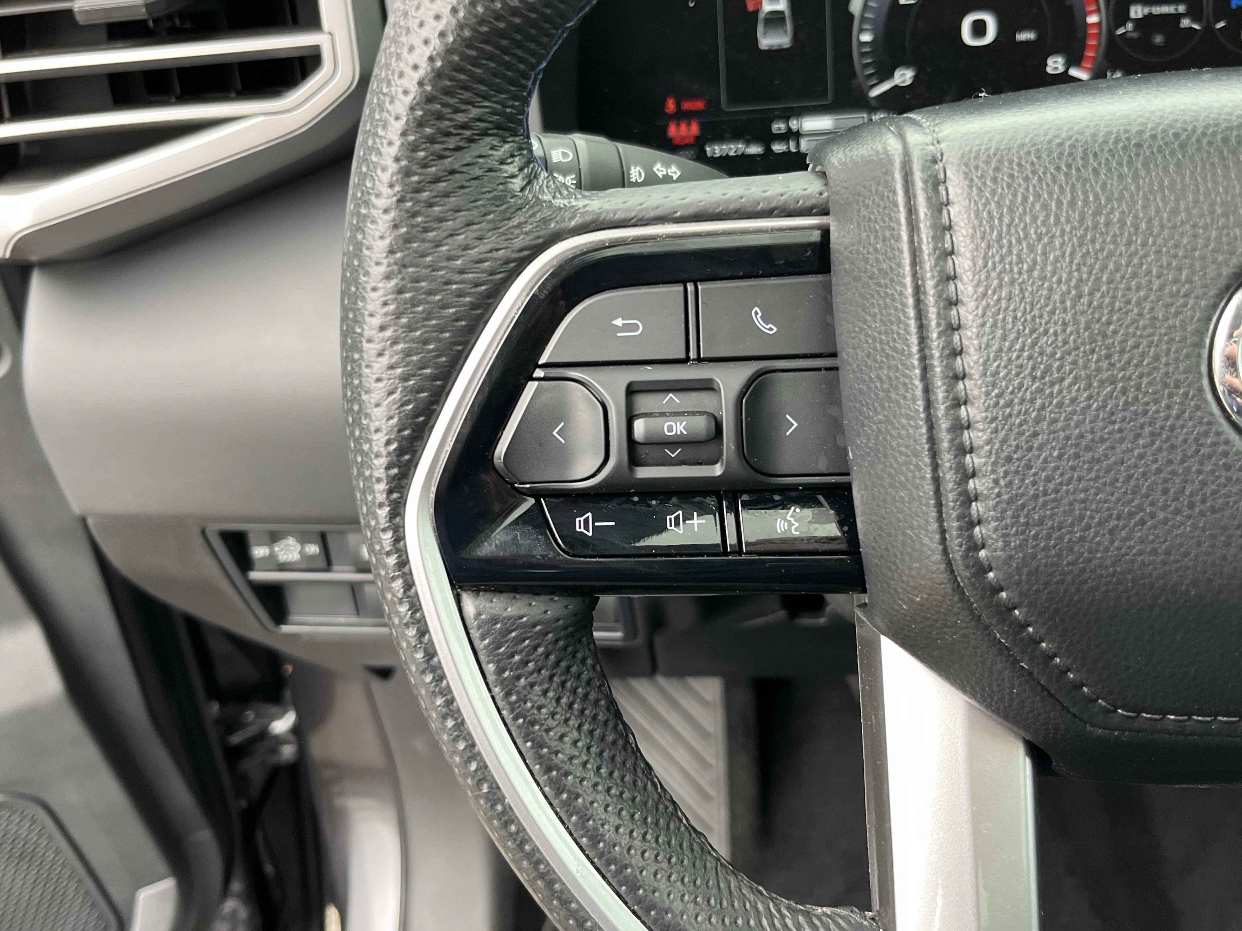Certified 2024 Toyota Tundra Platinum AWD/4WD image 22