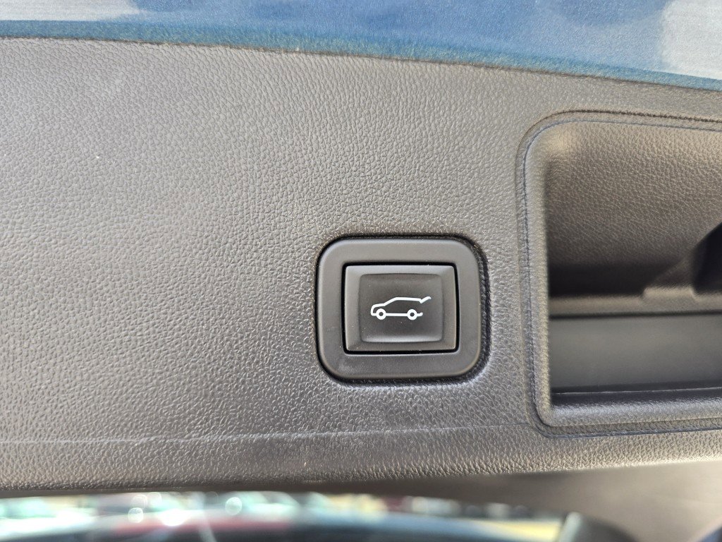 Used 2024 GMC Terrain Denali image 20