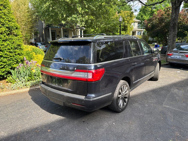 Used 2021 Lincoln Navigator L Reserve w/ Luxury Package AWD/4WD image 5