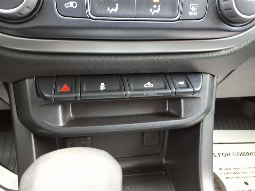 Used 2022 Chevrolet Colorado LT w/ LT Convenience Package image 27