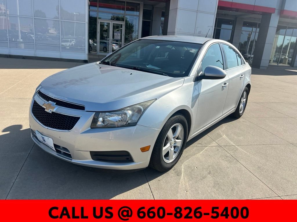 Used 2014 Chevrolet Cruze LT FWD image 2