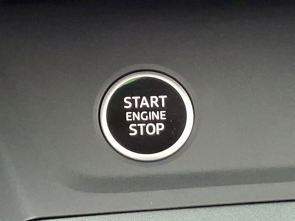 Certified 2025 Audi Q3 2.0T Premium Plus w/ Premium Plus Package image 24