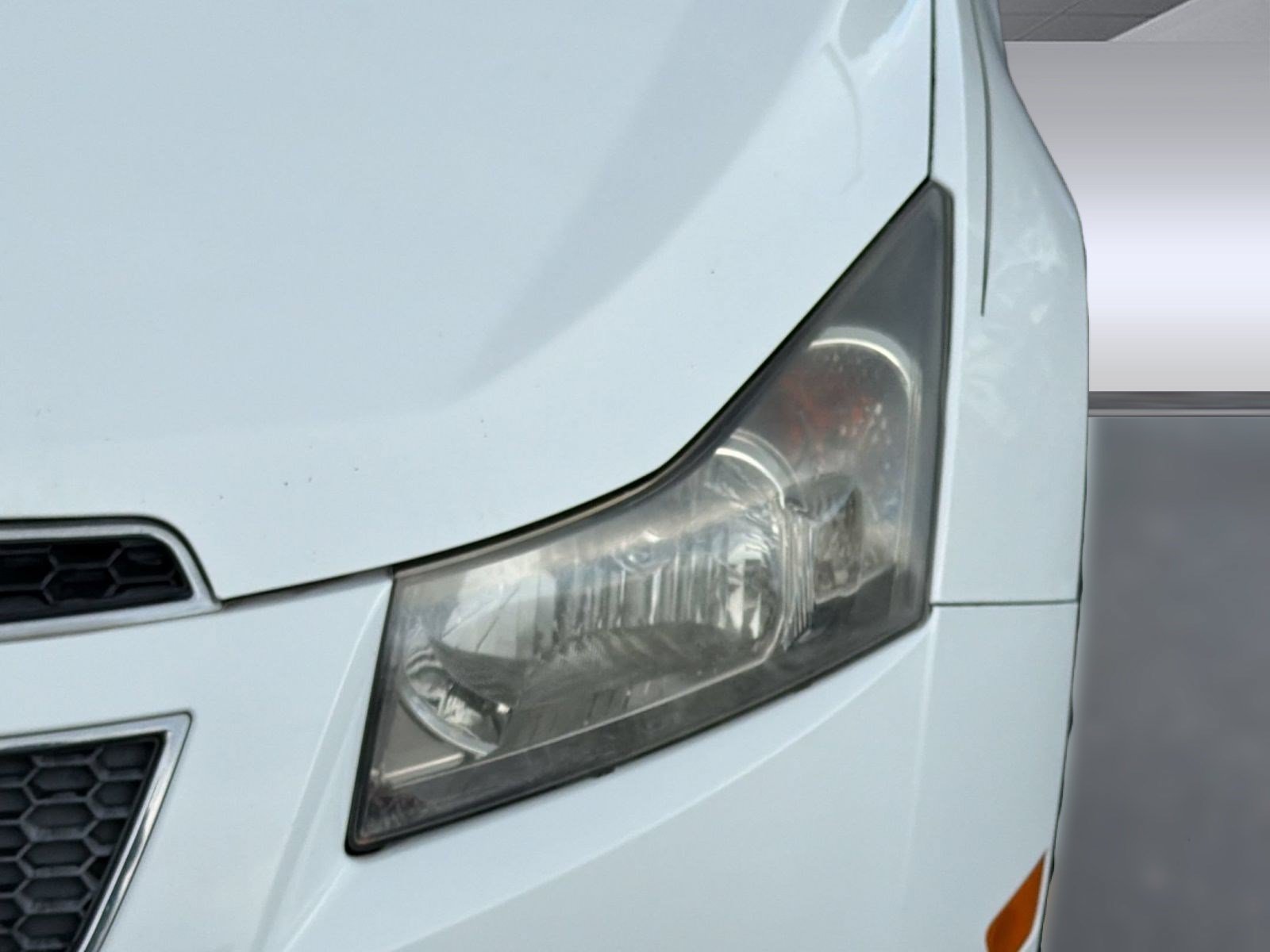 Used 2014 Chevrolet Cruze LS FWD image 12