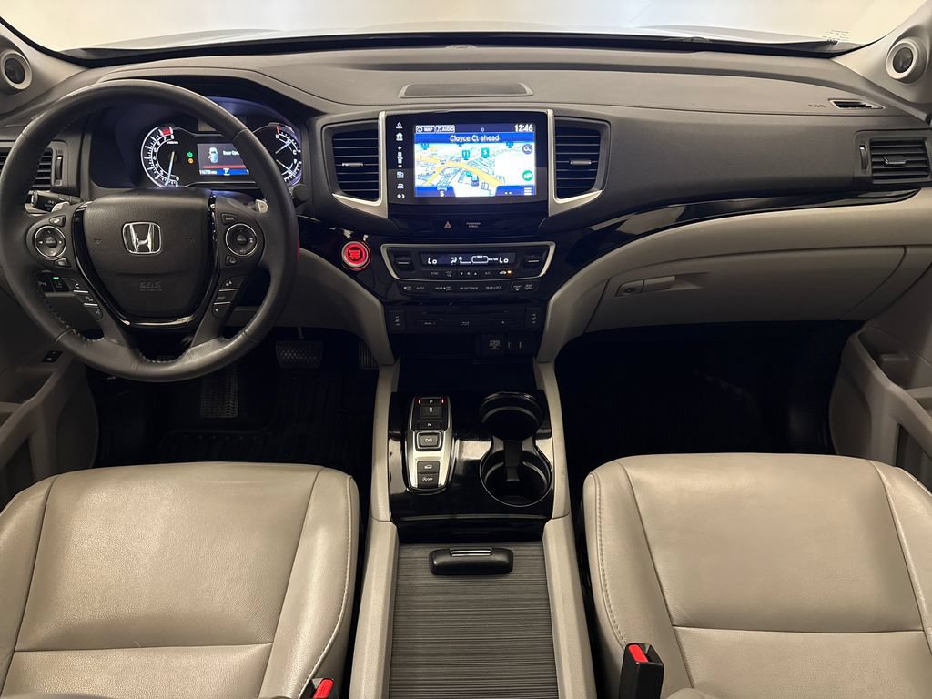 Used 2018 Honda Pilot Touring image 13