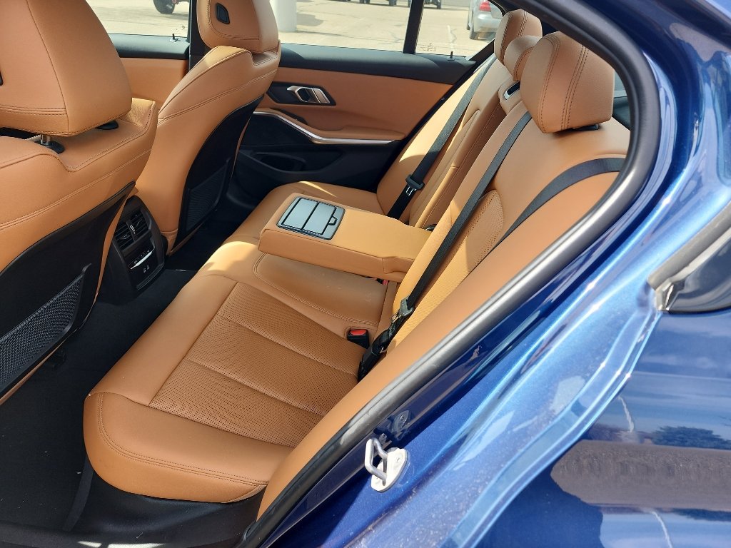 Used 2023 BMW 330e xDrive w/ Premium Package image 10