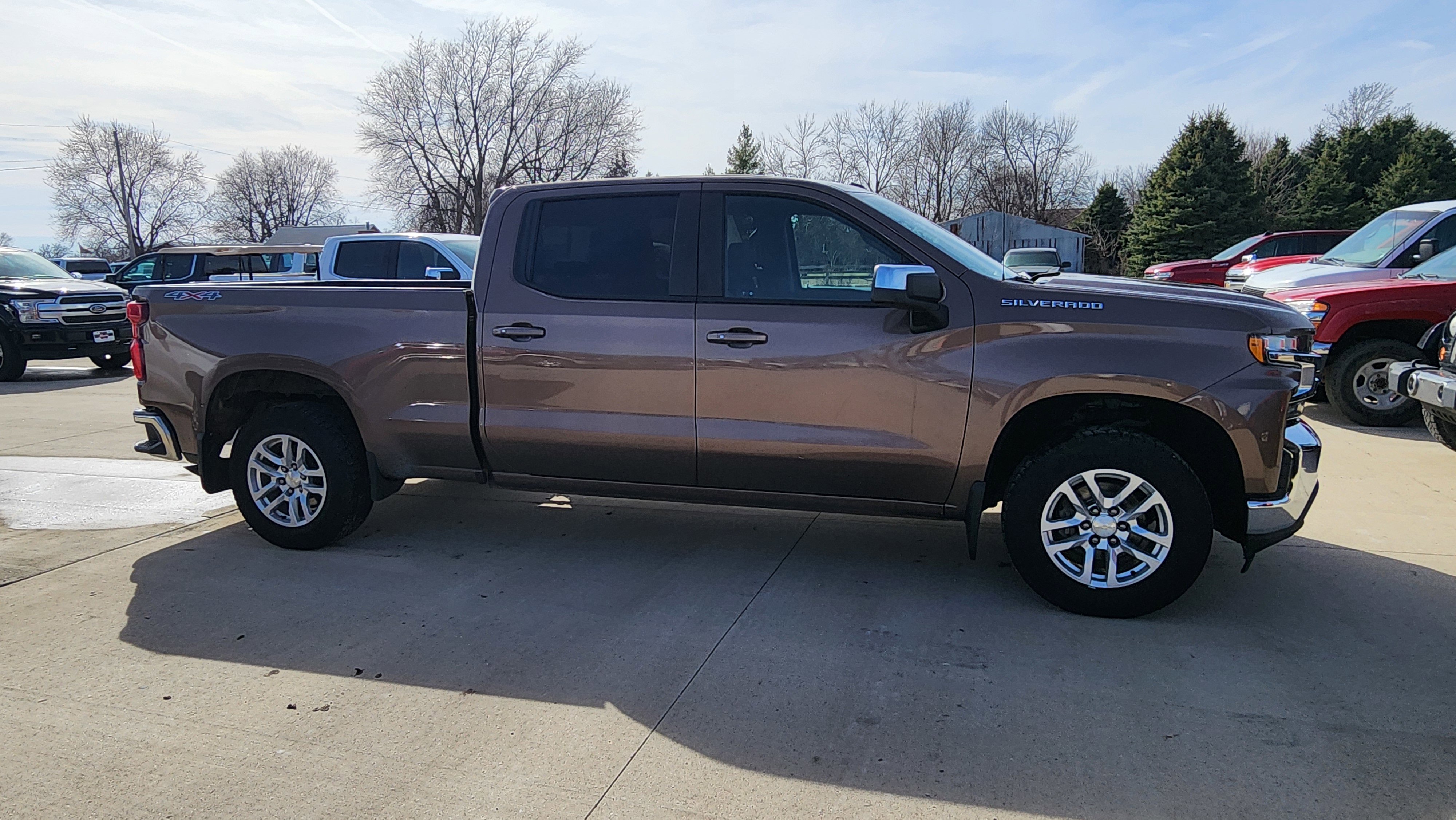 Used 2019 Chevrolet Silverado 1500 LT w/ All-Star Edition image 4