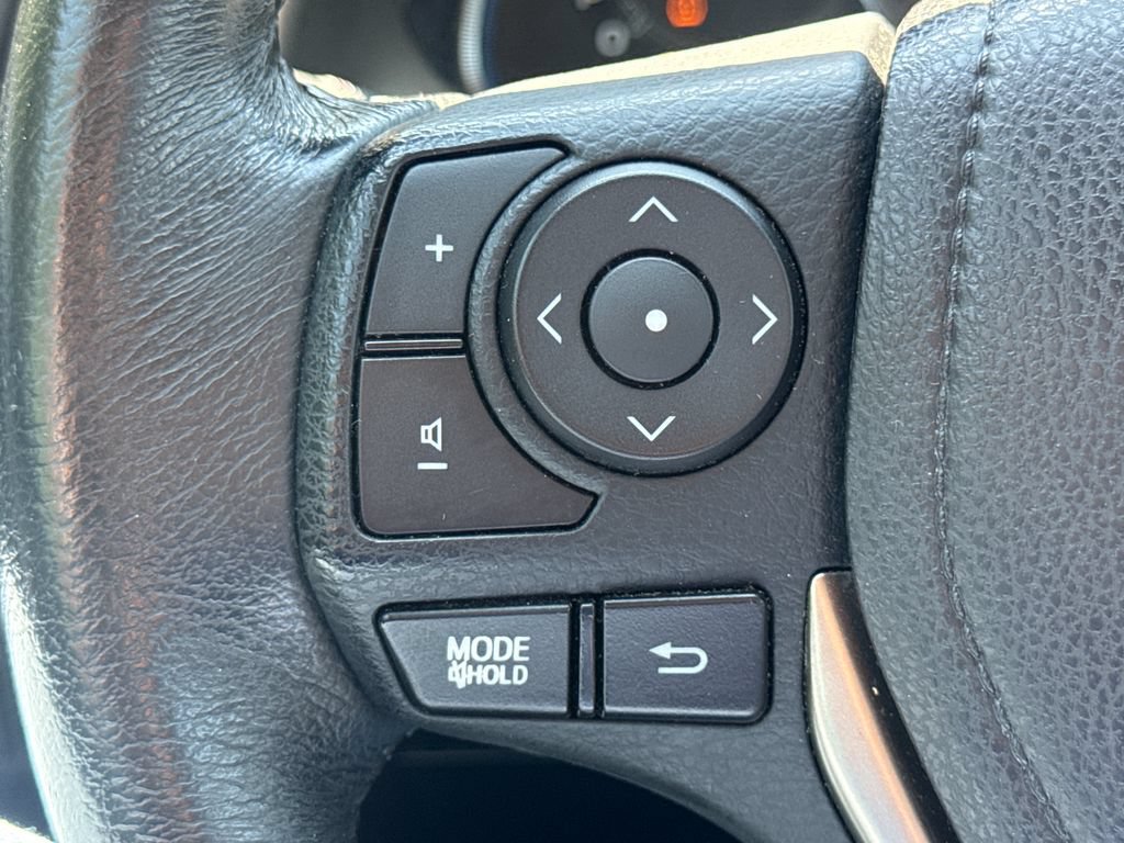 Used 2015 Toyota RAV4 Limited w/ Technology Package FWD image 29