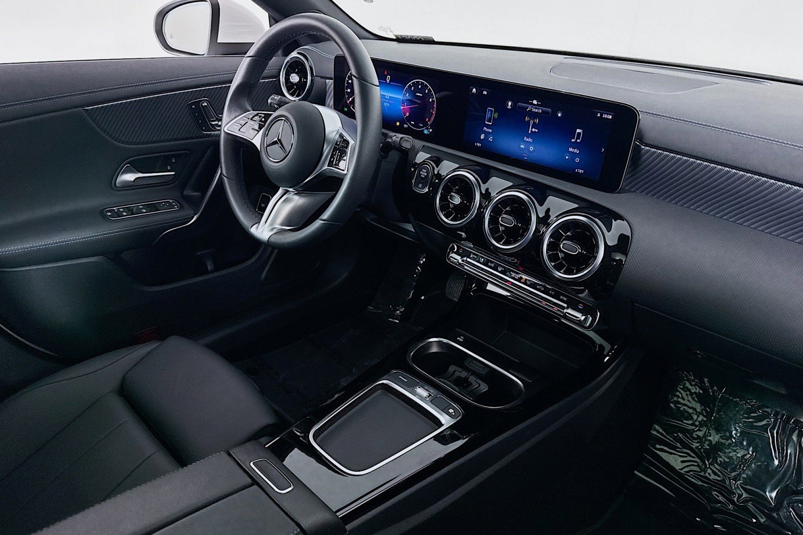 Certified 2026 Mercedes-Benz CLA 250 4MATIC image 16