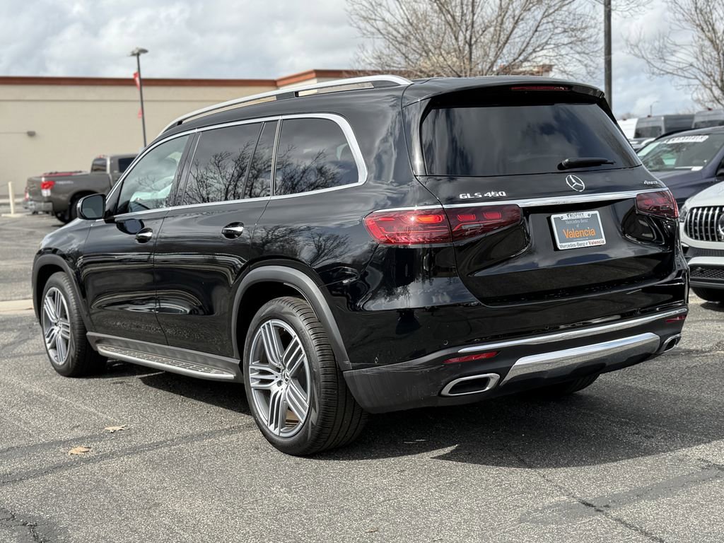 Used 2025 Mercedes-Benz GLS 450 4MATIC image 10
