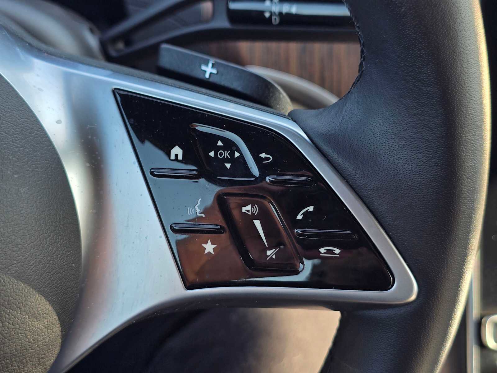 Used 2025 Mercedes-Benz C 300 Sedan image 33