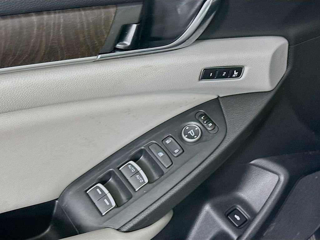 Used 2019 Honda Accord EX-L image 23