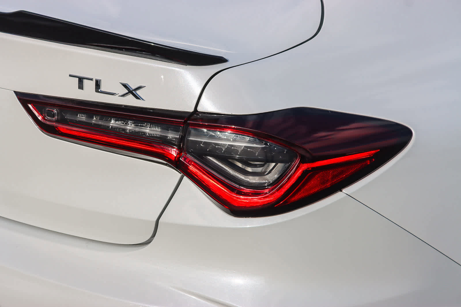 Used 2022 Acura TLX w/ A-SPEC Pkg image 8