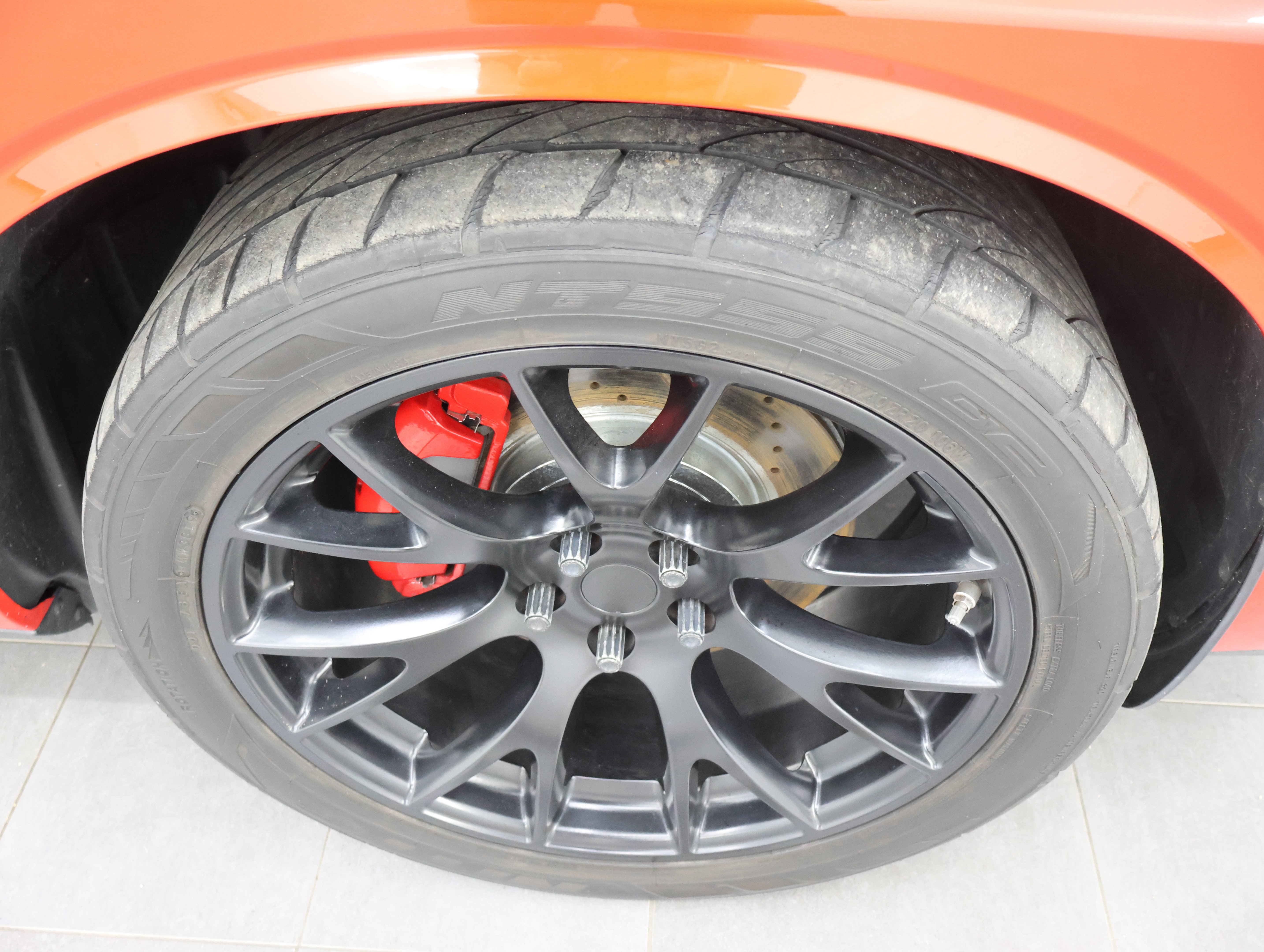 Used 2010 Dodge Challenger R/T RWD image 3