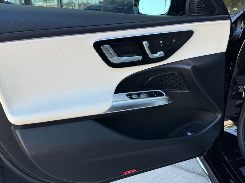 Used 2025 Mercedes-Benz E 350 Sedan image 19