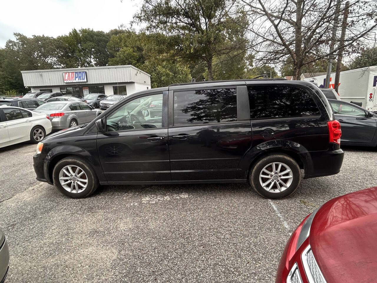Used 2014 Dodge Grand Caravan SXT image 5