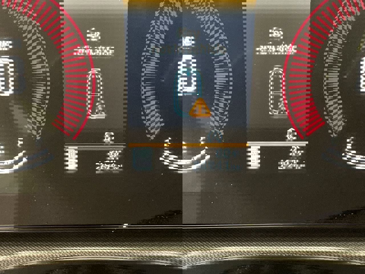 Used 2025 Hyundai Santa Fe SEL image 14