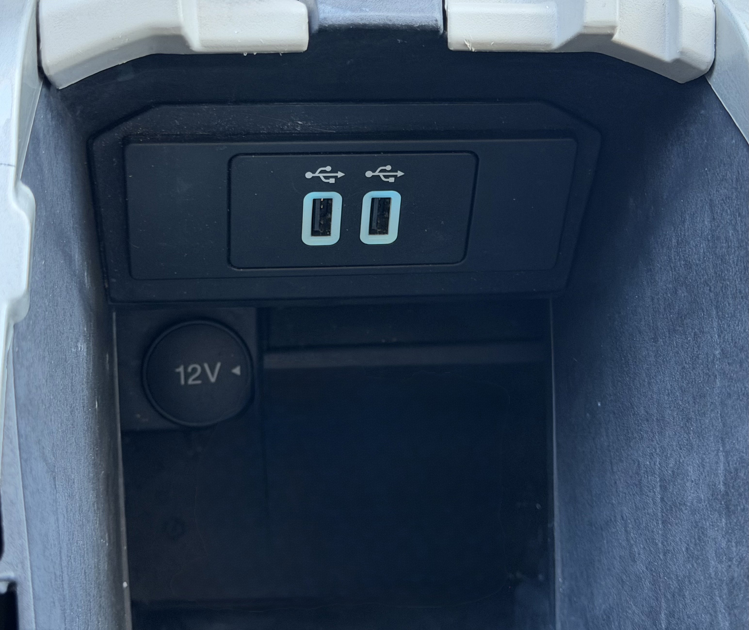 Used 2016 Ford C-MAX Energi SEL w/ Equipment Group 302A image 37