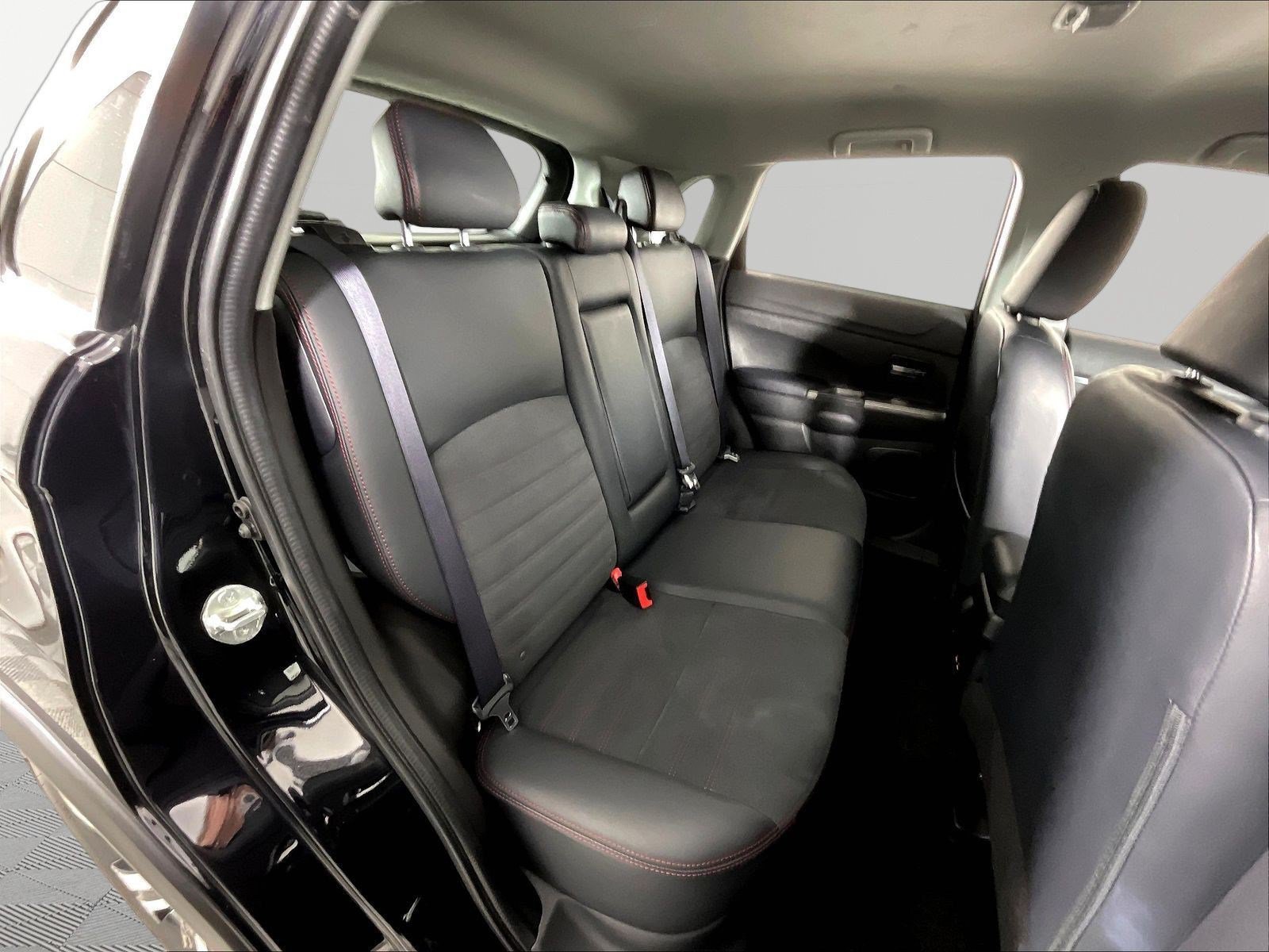 Used 2026 Mitsubishi Outlander Sport SE AWD/4WD image 25