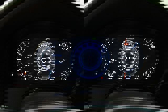 Used 2017 Cadillac Escalade Luxury AWD/4WD image 25