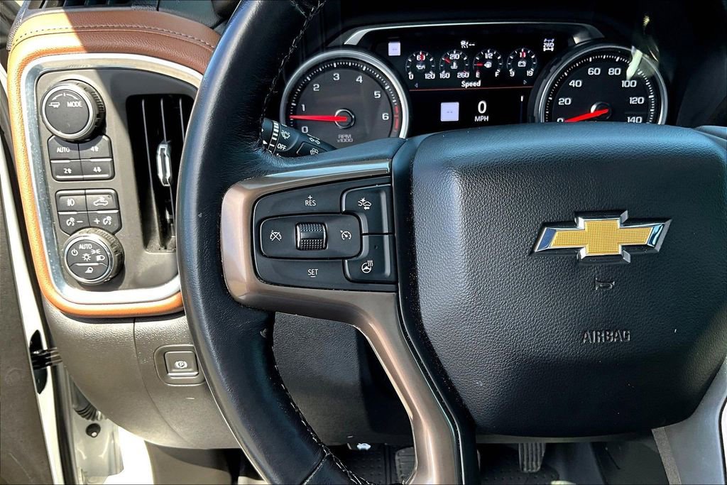 Used 2022 Chevrolet Silverado 1500 High Country w/ Technology Package image 14