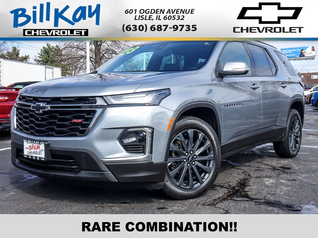 Used 2023 Chevrolet Traverse RS image 1