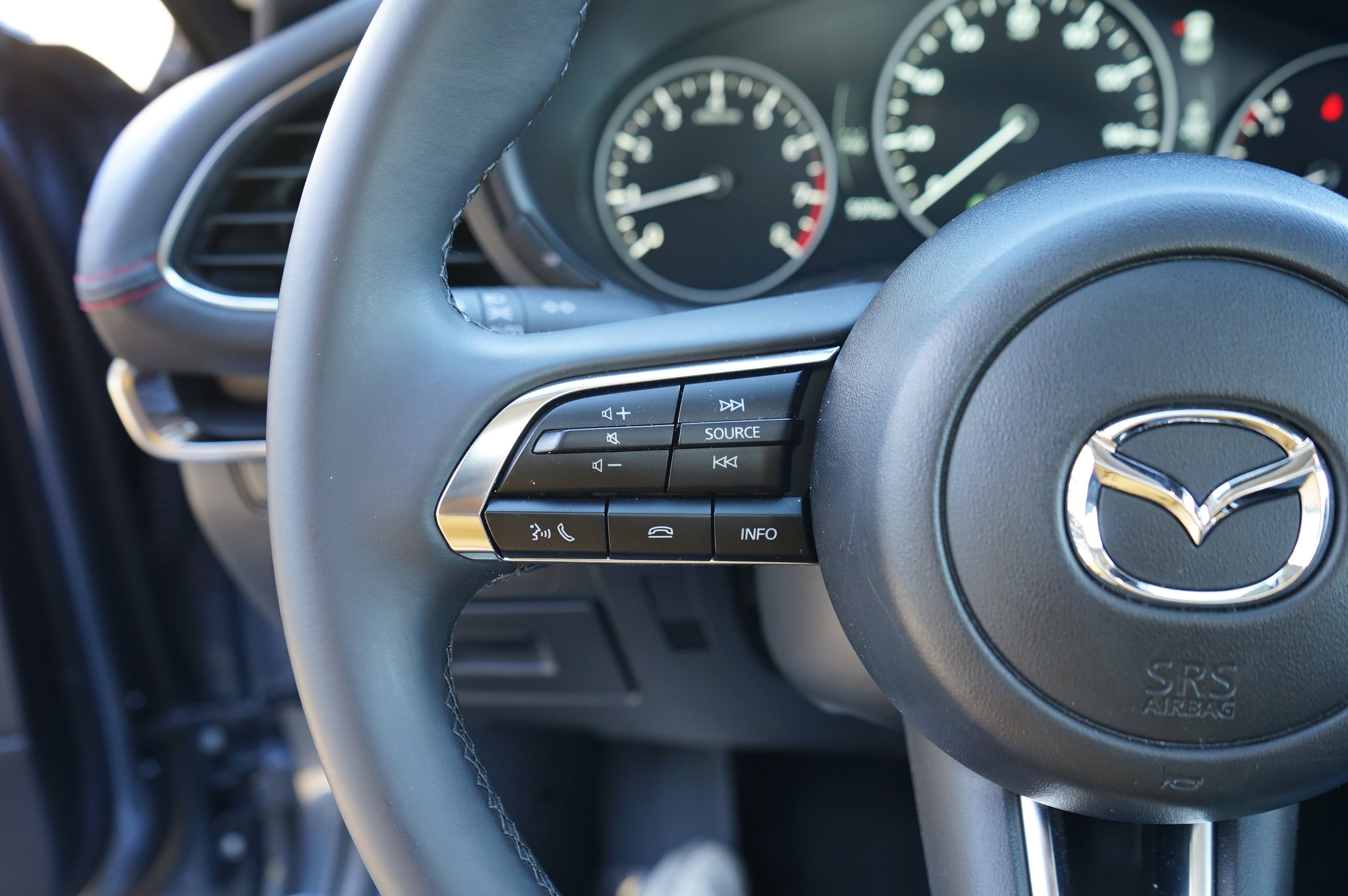 Certified 2025 MAZDA MAZDA3 s image 30