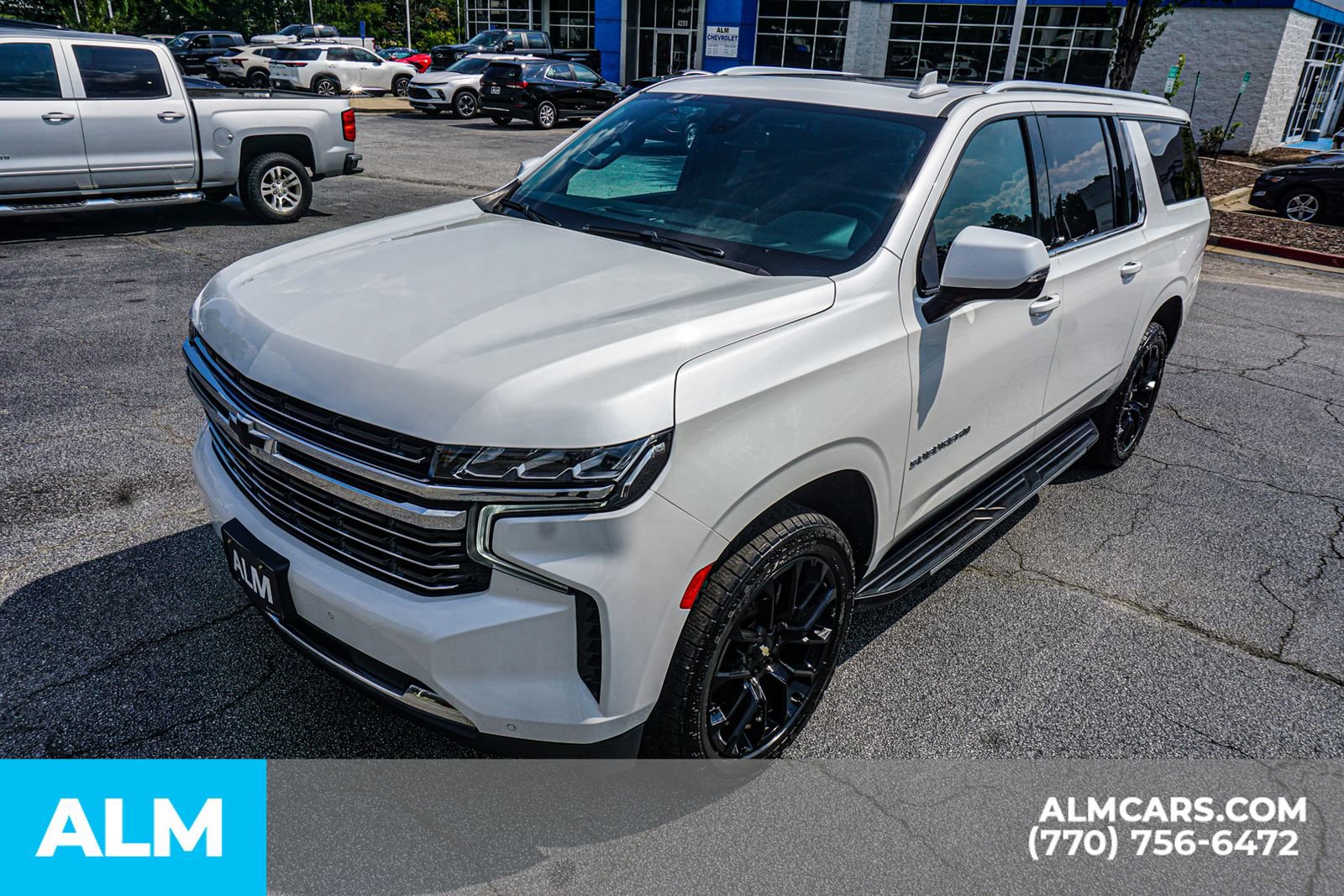 Used 2022 Chevrolet Suburban LT w/ LT Signature Package AWD/4WD image 19