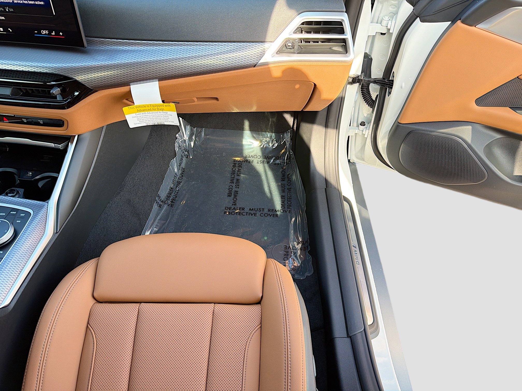 New 2026 BMW i4 eDrive40 w/ Parking Assistance Package image 18