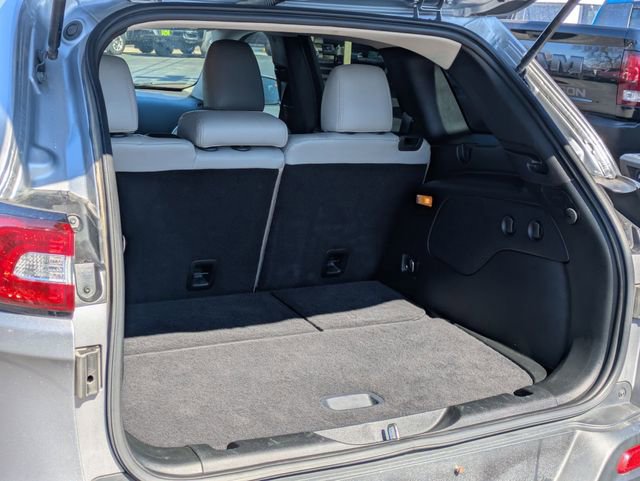 Used 2017 Jeep Cherokee Latitude w/ Safety/Convenience Group image 25