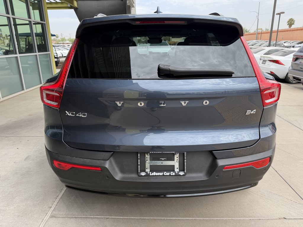 Used 2026 Volvo XC40 B4 Plus FWD image 13