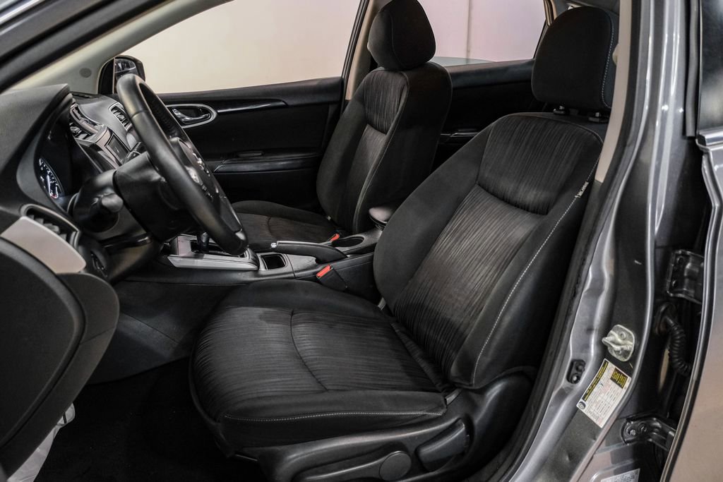 Used 2019 Nissan Sentra SV FWD image 31