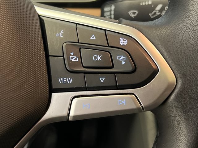 Certified 2025 Volkswagen Jetta SEL FWD image 21