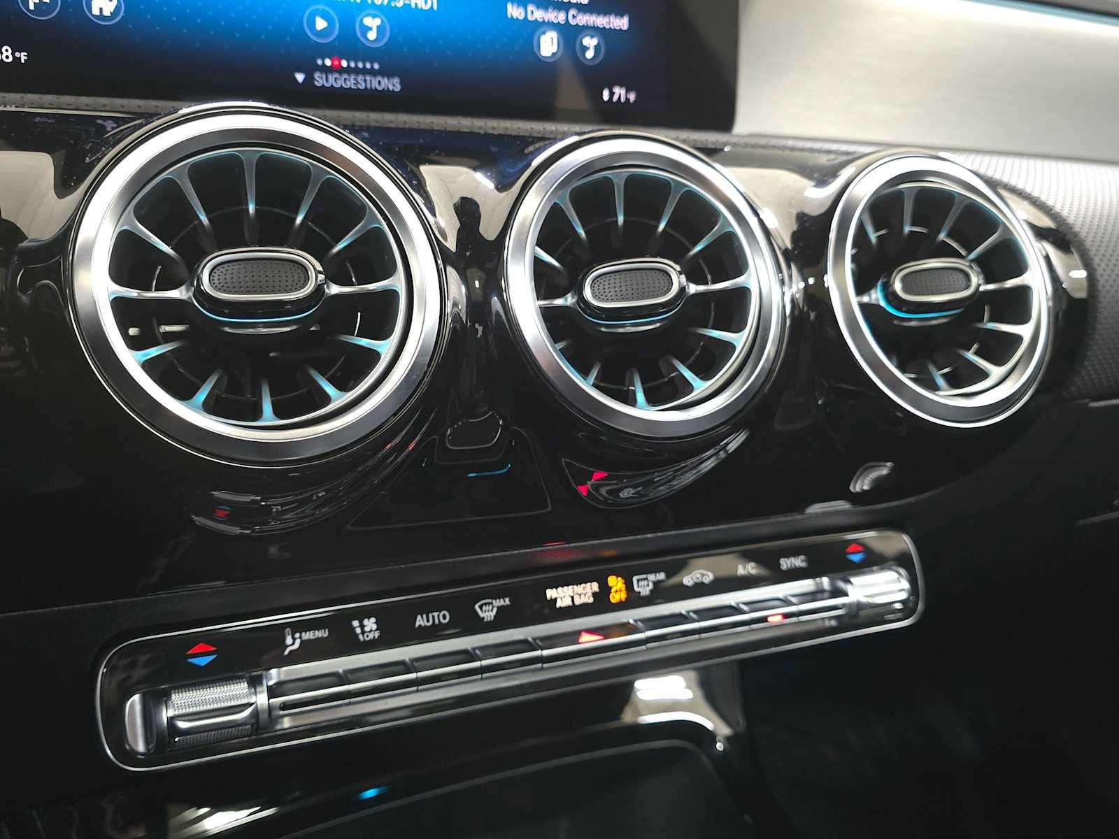 Certified 2023 Mercedes-Benz CLA 250 4MATIC image 33
