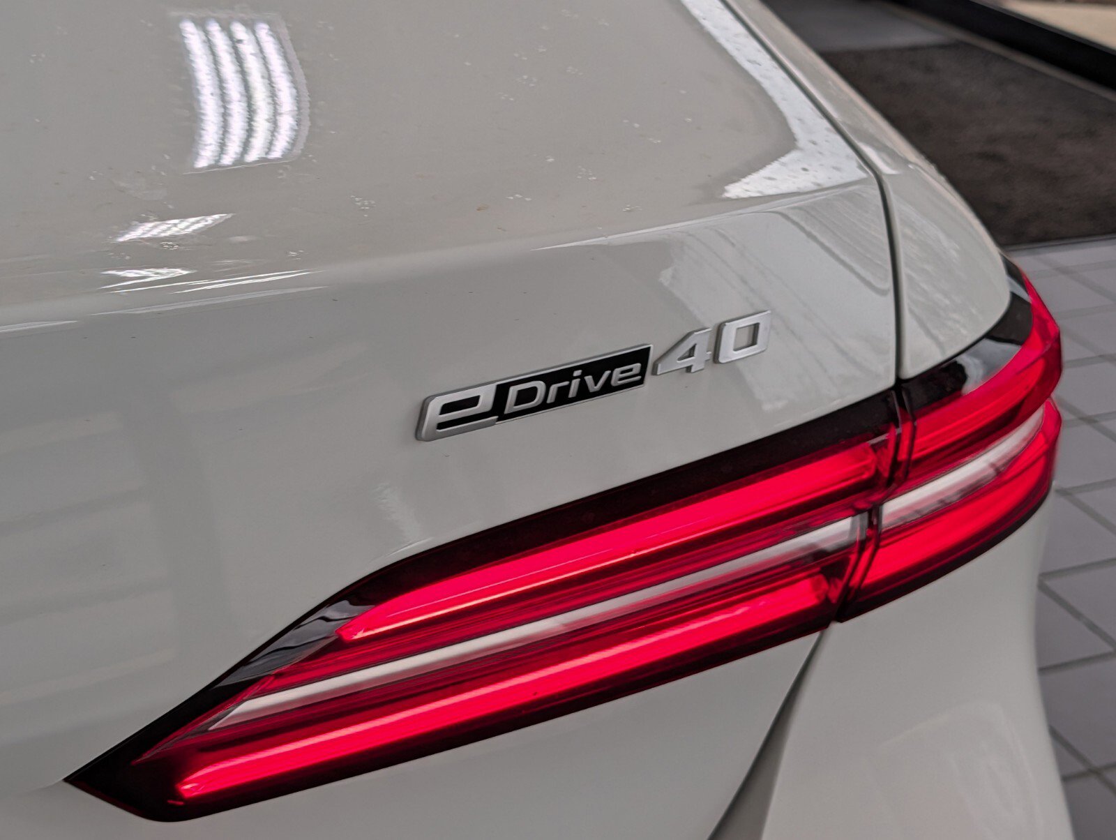 Used 2024 BMW i5 eDrive40i w/ M Sport Package image 5