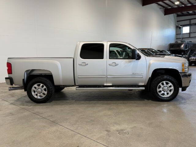 Used 2011 Chevrolet Silverado 2500 LTZ w/ LTZ Plus Package AWD/4WD image 7