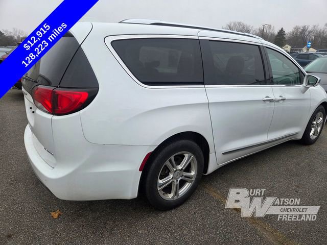 Used 2018 Chrysler Pacifica Limited w/ Tire & Wheel Group image 22