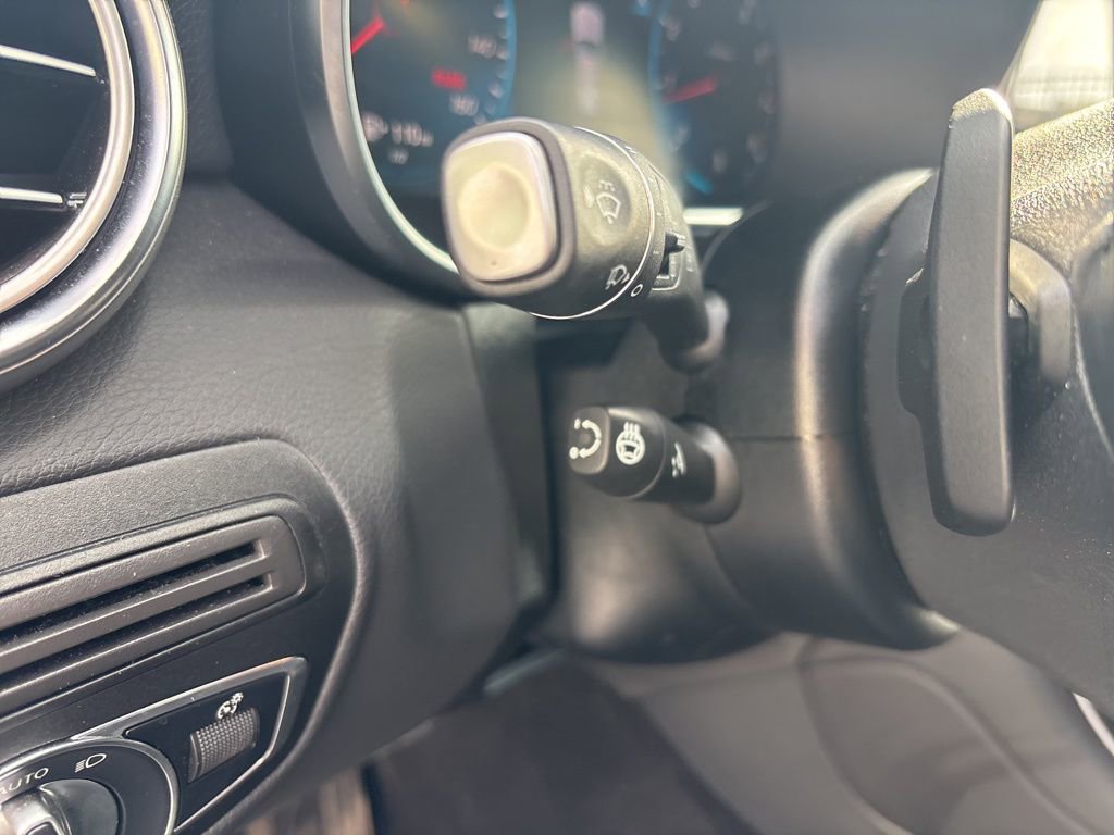 Used 2022 Mercedes-Benz GLC 300 4MATIC image 15