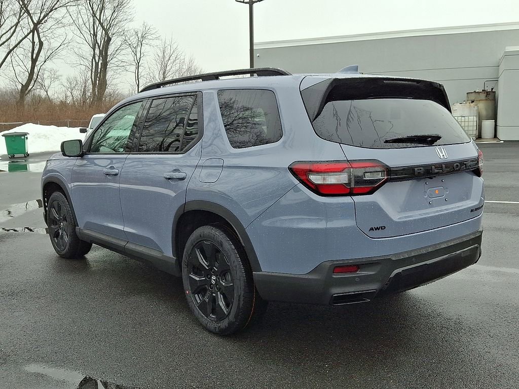 New 2026 Honda Pilot Black Edition image 4